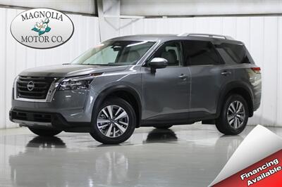 2025 Nissan Pathfinder SL - Photo 1 - Magnolia, AR 71753