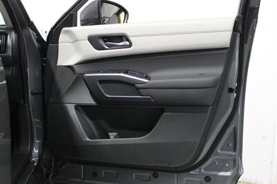 2025 Nissan Pathfinder SL - Photo 16 - Magnolia, AR 71753