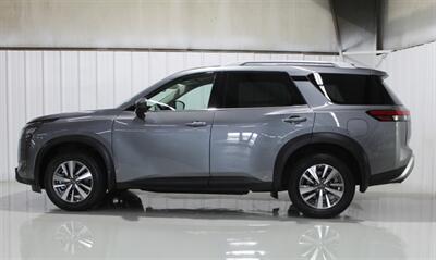 2025 Nissan Pathfinder SL - Photo 5 - Magnolia, AR 71753