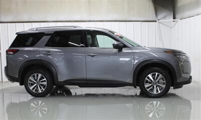 2025 Nissan Pathfinder SL - Photo 3 - Magnolia, AR 71753