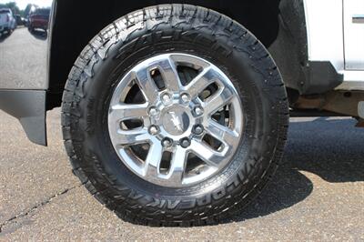2017 Chevrolet Silverado 2500 LTZ - Photo 9 - Magnolia, AR 71753
