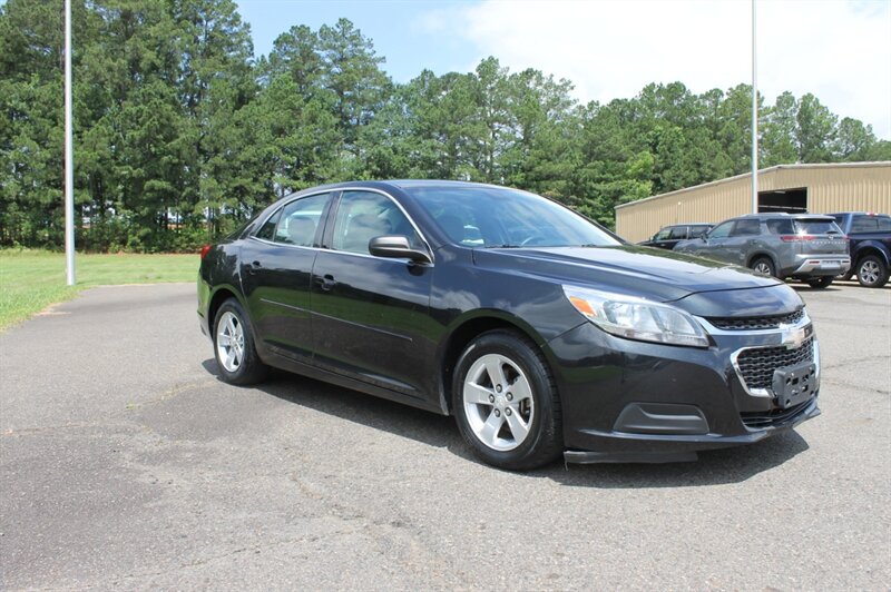 2014 Chevrolet Malibu LS   - Photo 1 - Magnolia, AR 71753