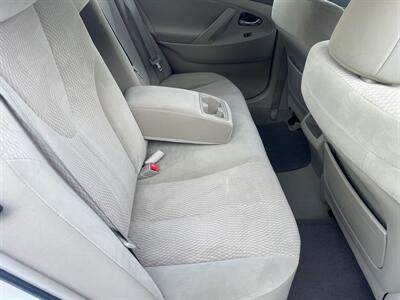 2011 Toyota Camry LE   - Photo 19 - Tulsa, OK 74112