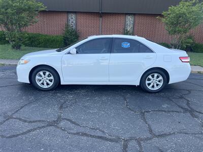 2011 Toyota Camry LE   - Photo 4 - Tulsa, OK 74112