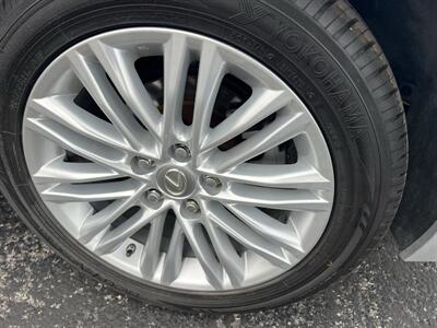 2013 Lexus ES 350   - Photo 22 - Tulsa, OK 74112