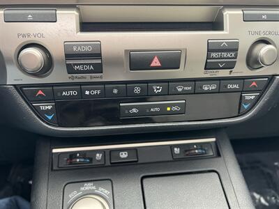 2013 Lexus ES 350   - Photo 15 - Tulsa, OK 74112