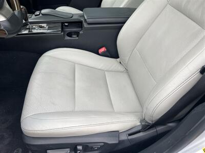 2013 Lexus ES 350   - Photo 10 - Tulsa, OK 74112