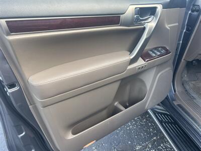 2016 Lexus GX Premium   - Photo 16 - Tulsa, OK 74112