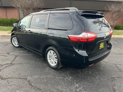 2016 Toyota Sienna XLE 8-Passenger   - Photo 8 - Tulsa, OK 74112