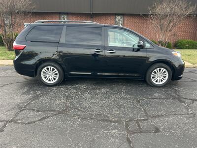 2016 Toyota Sienna XLE 8-Passenger   - Photo 4 - Tulsa, OK 74112