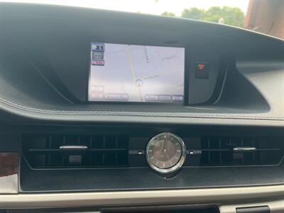2013 Lexus ES   - Photo 14 - Tulsa, OK 74112