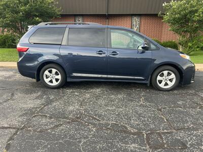 2019 Toyota Sienna LE 8-Passenger - Photo 4 - Tulsa, OK 74112