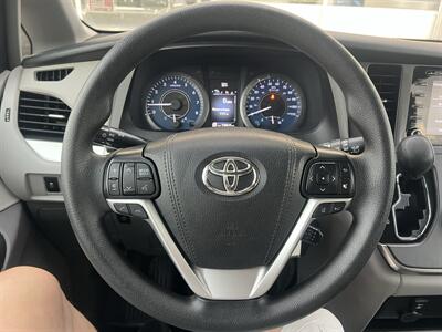2019 Toyota Sienna LE 8-Passenger - Photo 9 - Tulsa, OK 74112