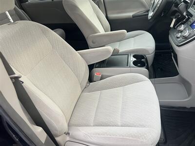 2019 Toyota Sienna LE 8-Passenger - Photo 19 - Tulsa, OK 74112