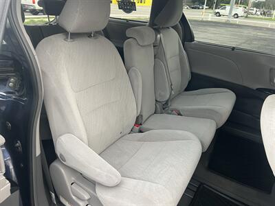 2019 Toyota Sienna LE 8-Passenger - Photo 17 - Tulsa, OK 74112