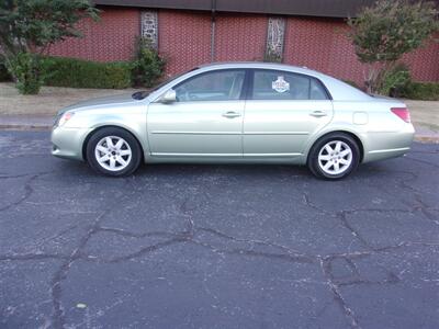 2010 Toyota Avalon XL   - Photo 5 - Tulsa, OK 74112