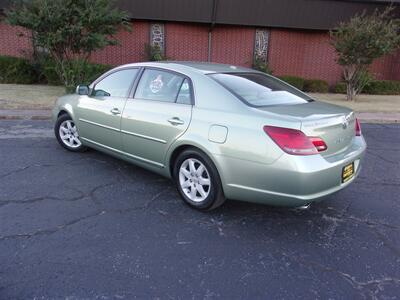 2010 Toyota Avalon XL   - Photo 8 - Tulsa, OK 74112