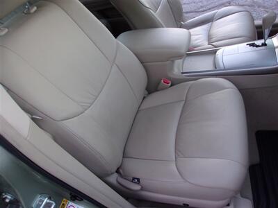 2010 Toyota Avalon XL   - Photo 18 - Tulsa, OK 74112