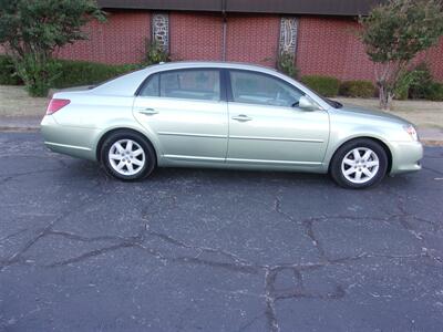 2010 Toyota Avalon XL   - Photo 4 - Tulsa, OK 74112