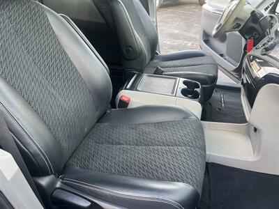 2014 Toyota Sienna SE 8-Passenger   - Photo 19 - Tulsa, OK 74112