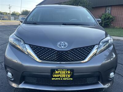 2014 Toyota Sienna SE 8-Passenger   - Photo 2 - Tulsa, OK 74112