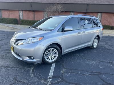 2016 Toyota Sienna XLE 8-Passenger   - Photo 3 - Tulsa, OK 74112