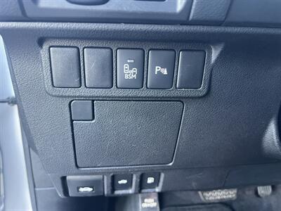 2013 Lexus ES   - Photo 19 - Tulsa, OK 74112