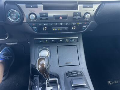 2013 Lexus ES   - Photo 15 - Tulsa, OK 74112