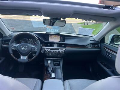 2016 Lexus ES   - Photo 18 - Tulsa, OK 74112