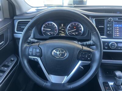 2015 Toyota Highlander XLE   - Photo 9 - Tulsa, OK 74112