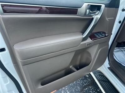 2015 Lexus GX Luxury   - Photo 16 - Tulsa, OK 74112