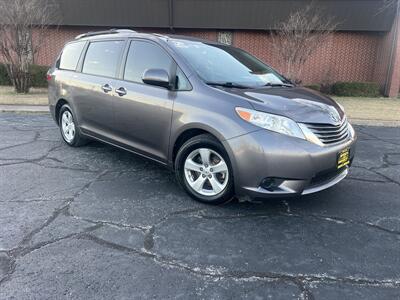 2015 Toyota Sienna LE 8-Passenger   - Photo 1 - Tulsa, OK 74112