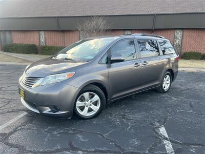 2015 Toyota Sienna LE 8-Passenger   - Photo 3 - Tulsa, OK 74112