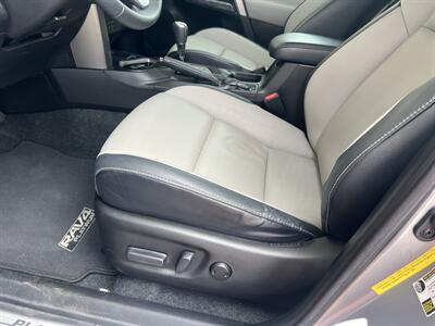 2017 Toyota RAV4 Platinum - Photo 10 - Tulsa, OK 74112