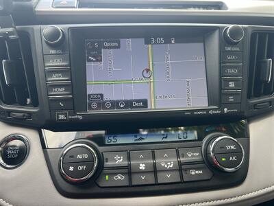 2017 Toyota RAV4 Platinum - Photo 14 - Tulsa, OK 74112