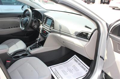 2017 Hyundai ELANTRA Limited   - Photo 9 - Tulsa, OK 74112