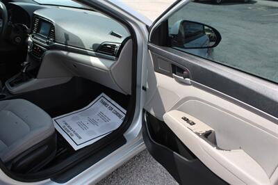 2017 Hyundai ELANTRA Limited   - Photo 10 - Tulsa, OK 74112