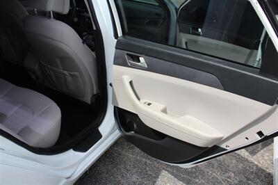 2017 Hyundai SONATA GLS   - Photo 6 - Tulsa, OK 74112