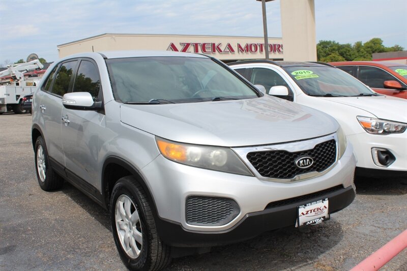 2011 Kia Sorento LX  