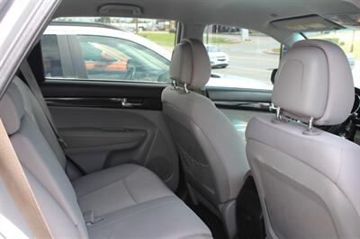 2011 Kia Sorento LX   - Photo 11 - Tulsa, OK 74112