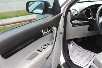2011 Kia Sorento LX   - Photo 19 - Tulsa, OK 74112