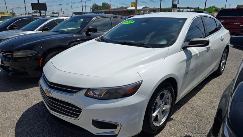 2017 Chevrolet Malibu LS   - Photo 1 - Tulsa, OK 74112