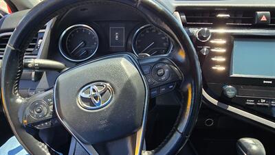 2020 Toyota Camry SE Nightshade   - Photo 26 - Tulsa, OK 74112