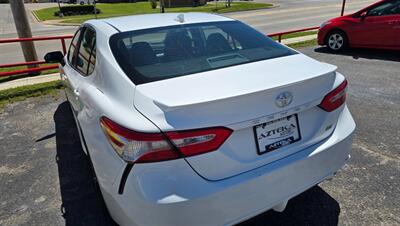 2020 Toyota Camry SE Nightshade   - Photo 3 - Tulsa, OK 74112