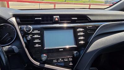 2020 Toyota Camry SE Nightshade   - Photo 25 - Tulsa, OK 74112