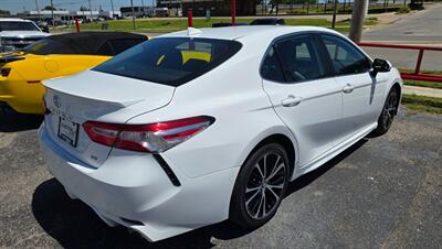 2020 Toyota Camry SE Nightshade   - Photo 7 - Tulsa, OK 74112