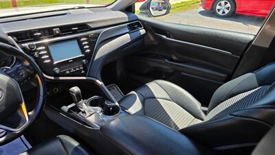 2020 Toyota Camry SE Nightshade   - Photo 19 - Tulsa, OK 74112