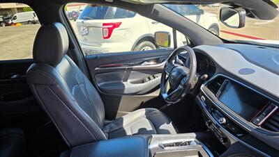 2022 Buick Enclave Essence   - Photo 9 - Tulsa, OK 74112
