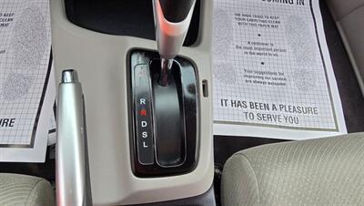 2012 Honda Civic Hybrid   - Photo 20 - Tulsa, OK 74112