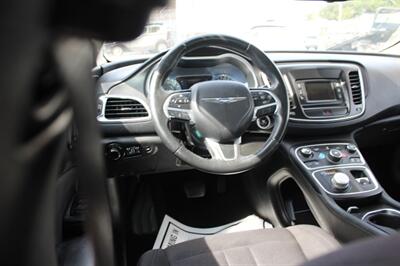 2015 Chrysler 200 Limited   - Photo 17 - Tulsa, OK 74112